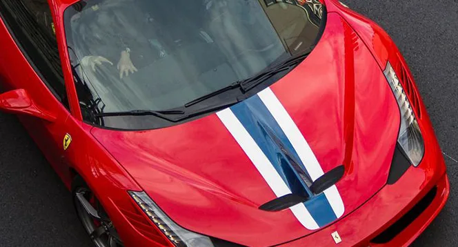 Nerozlučná dvojka: Ferrari a drahé bouračky