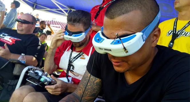 Baví tě RC hračky? Pak si nenech ujít FPV závody dronů