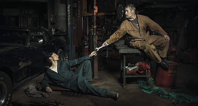 Automechanici napodobují renesanční malby, internet jejich fotky miluje!