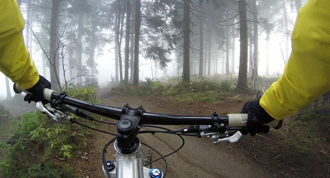 Chcete si pořádně zašlapat? Nazujte ty správné boty na cyklo i outdoor výšlap
