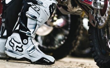 Motokrosové boty FOX, v čem tkví kouzlo jednotlivých sérií?